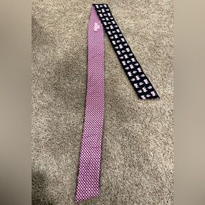 🐘Vera Bradley Pink and Black Reversible Scarf- like new! 🐘